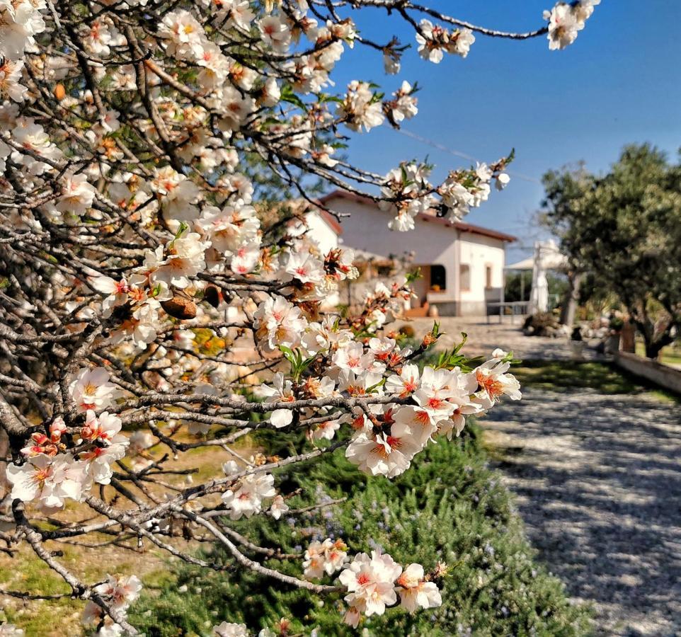Borgo Santa Lucia Villa Cropani Bagian luar foto