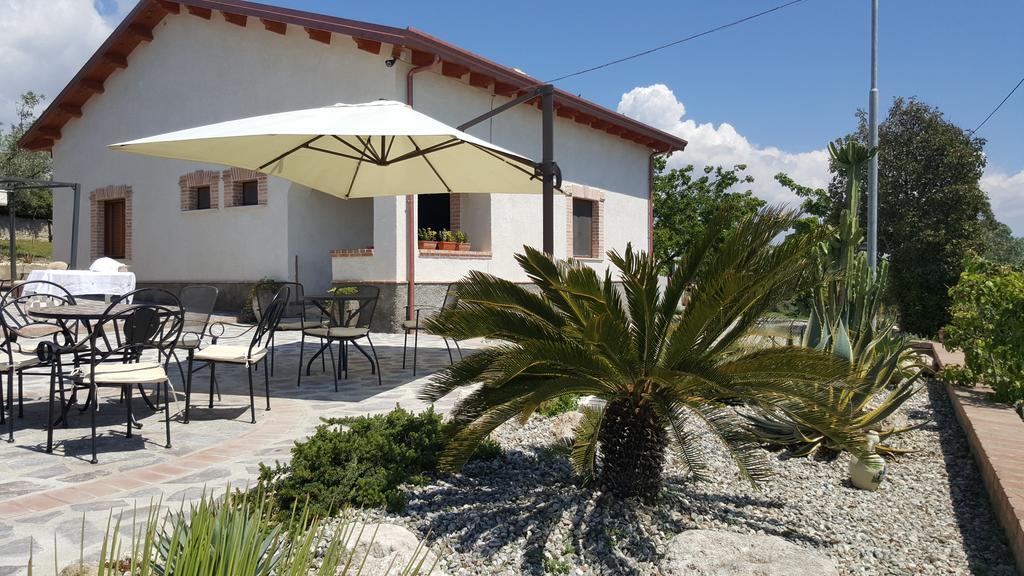 Borgo Santa Lucia Villa Cropani Bagian luar foto