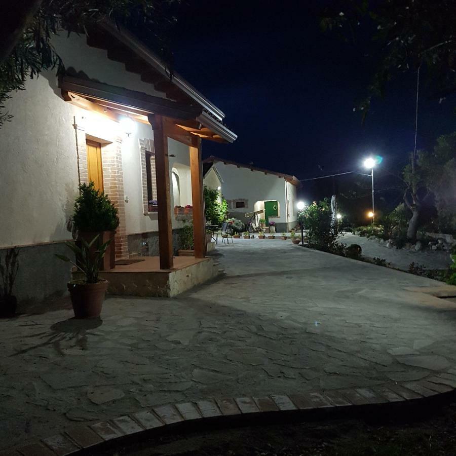 Borgo Santa Lucia Villa Cropani Bagian luar foto