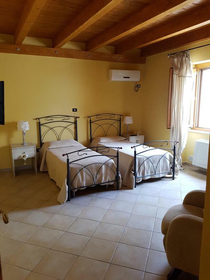 Borgo Santa Lucia Villa Cropani Bagian luar foto