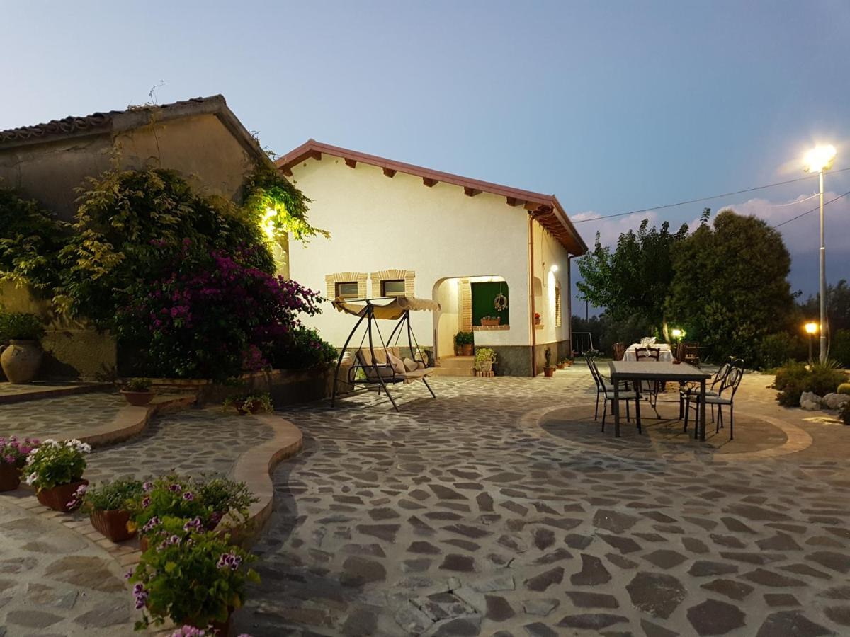 Borgo Santa Lucia Villa Cropani Bagian luar foto